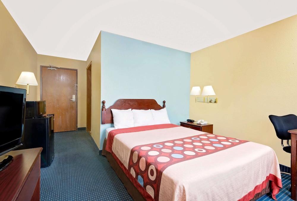 Super 8 By Wyndham Somerset Esterno foto